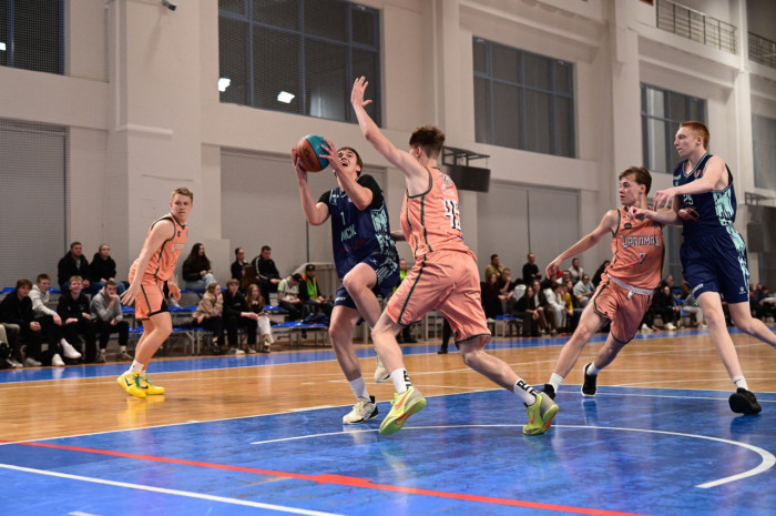 Заканчиваем победой серию против «Уралмаш-2»!